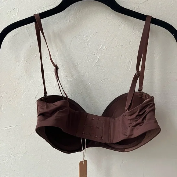 SKIMS ULTIMATE PUSH UP STRAPLESS BRA IN COCOA 34C - Picture 2 of 6